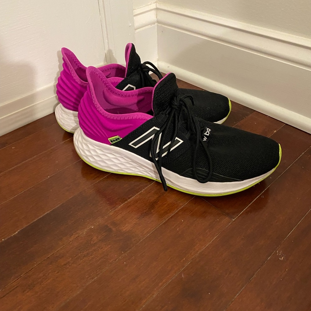 New Balance Roav sneakers